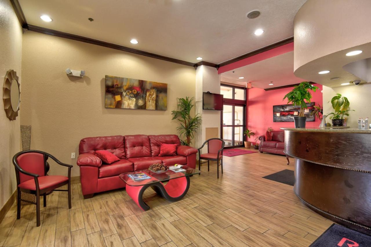 Ramada By Wyndham Oklahoma City Airport North Экстерьер фото