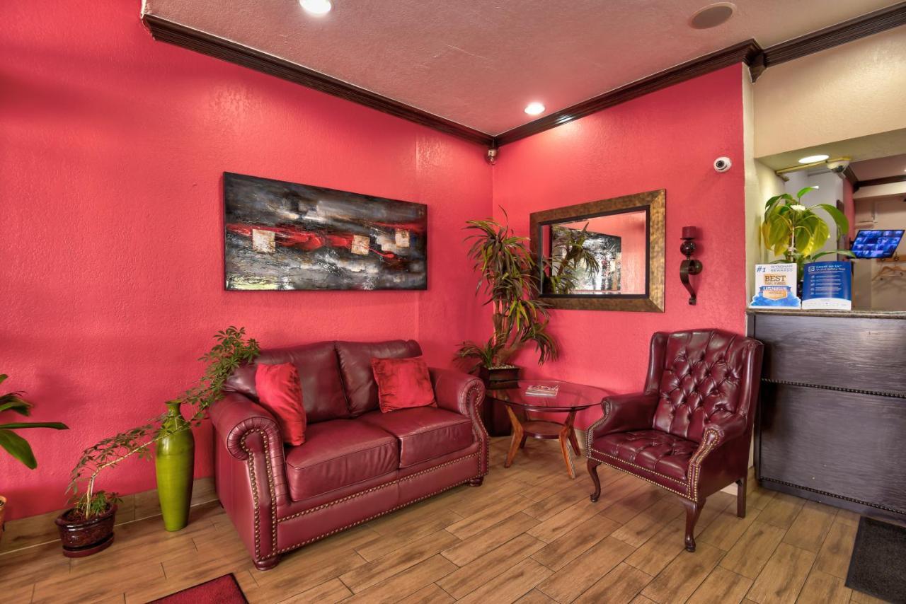 Ramada By Wyndham Oklahoma City Airport North Экстерьер фото