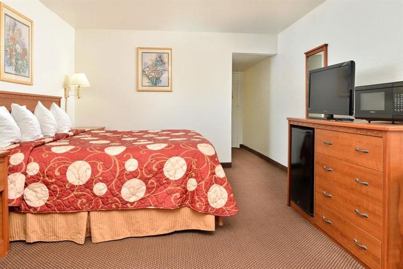 Ramada By Wyndham Oklahoma City Airport North Экстерьер фото